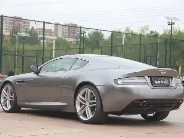 2014 Aston Martin DB9 с пробегом 26 000 км