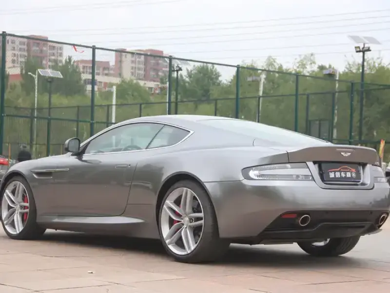 2014 Aston Martin DB9 с пробегом 26 000 км