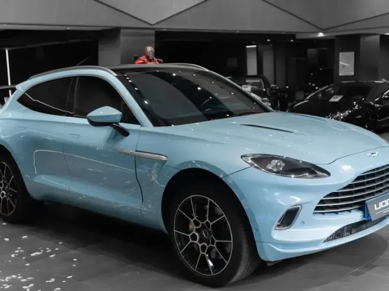 2020 Aston Martin DBX с пробегом 19 800 км