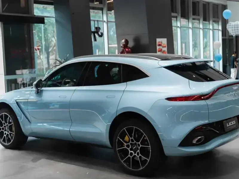2020 Aston Martin DBX с пробегом 19 800 км