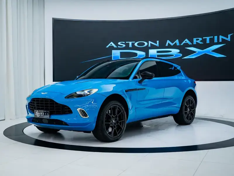 2022 Aston Martin DBX с пробегом 31 000 км