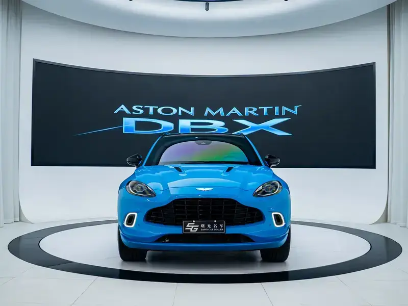2022 Aston Martin DBX с пробегом 31 000 км