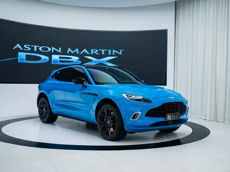 2022 Aston Martin DBX с пробегом 31 000 км