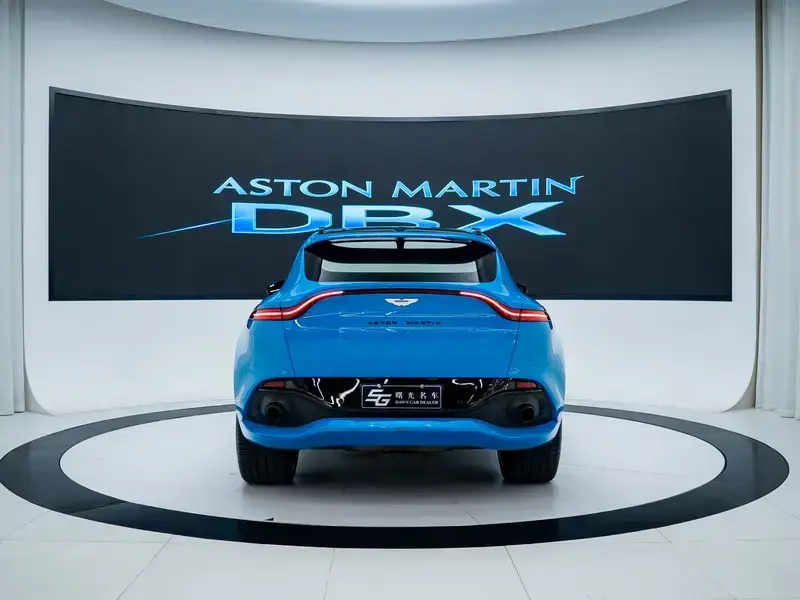 2022 Aston Martin DBX с пробегом 31 000 км