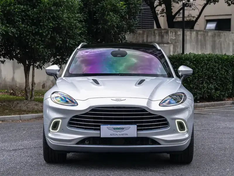 2024 Aston Martin DBX с пробегом 15 000 км