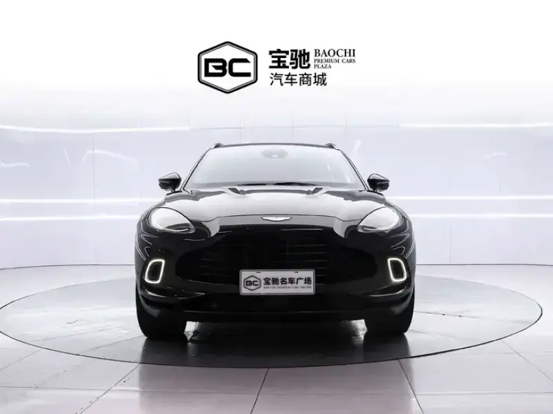 2021 Aston Martin DBX с пробегом 50 000 км