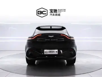 2021 Aston Martin DBX с пробегом 50 000 км