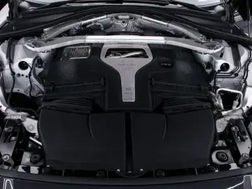 2021 Aston Martin DBX с пробегом 50 000 км