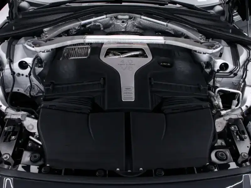2021 Aston Martin DBX с пробегом 50 000 км