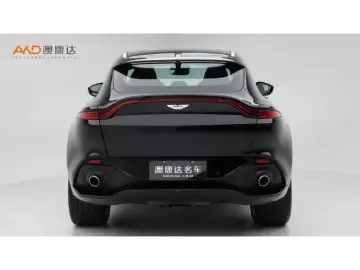 2022 Aston Martin DBX с пробегом 45 400 км