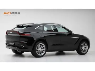 2022 Aston Martin DBX с пробегом 45 400 км
