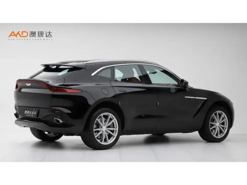 2022 Aston Martin DBX с пробегом 45 400 км