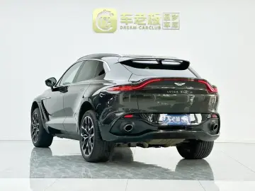 2022 Aston Martin DBX с пробегом 18 100 км