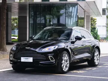 Aston Martin DBX