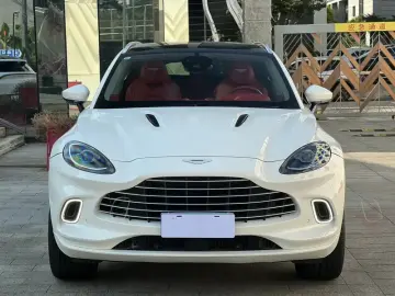 2020 Aston Martin DBX с пробегом 44 000 км