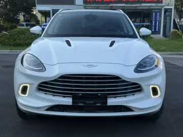 2021 Aston Martin DBX с пробегом 100 000 км