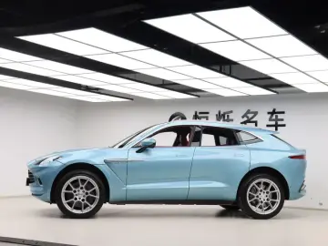 2022 Aston Martin DBX с пробегом 21 800 км