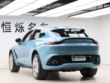 2022 Aston Martin DBX с пробегом 21 800 км