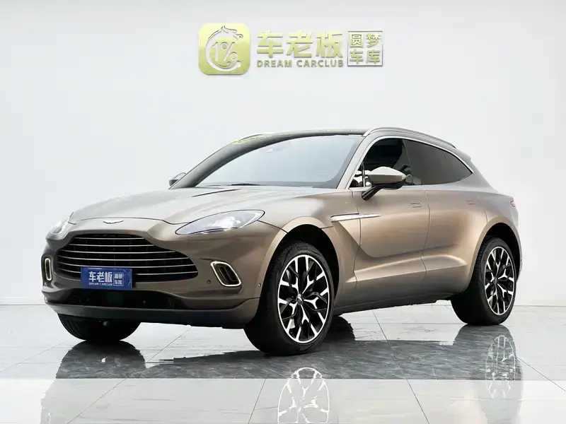 2020 Aston Martin DBX с пробегом 35 700 км