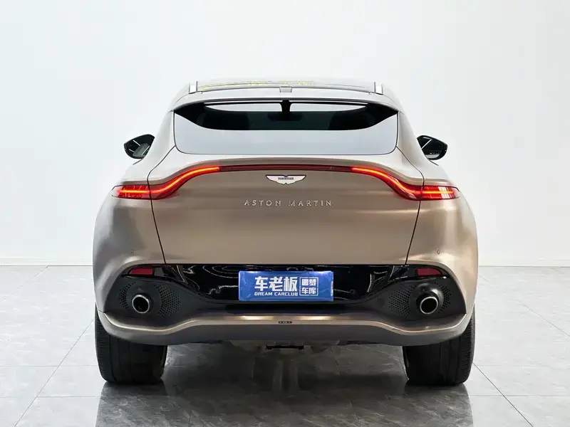 2020 Aston Martin DBX с пробегом 35 700 км