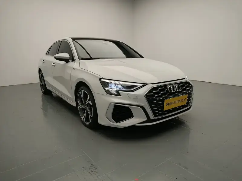 2024 Audi A3 с пробегом 24 500 км