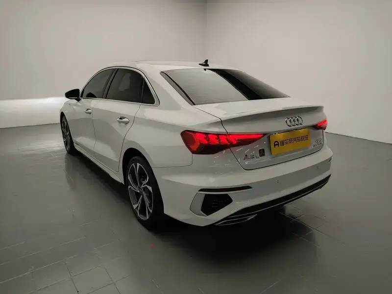 2024 Audi A3 с пробегом 24 500 км