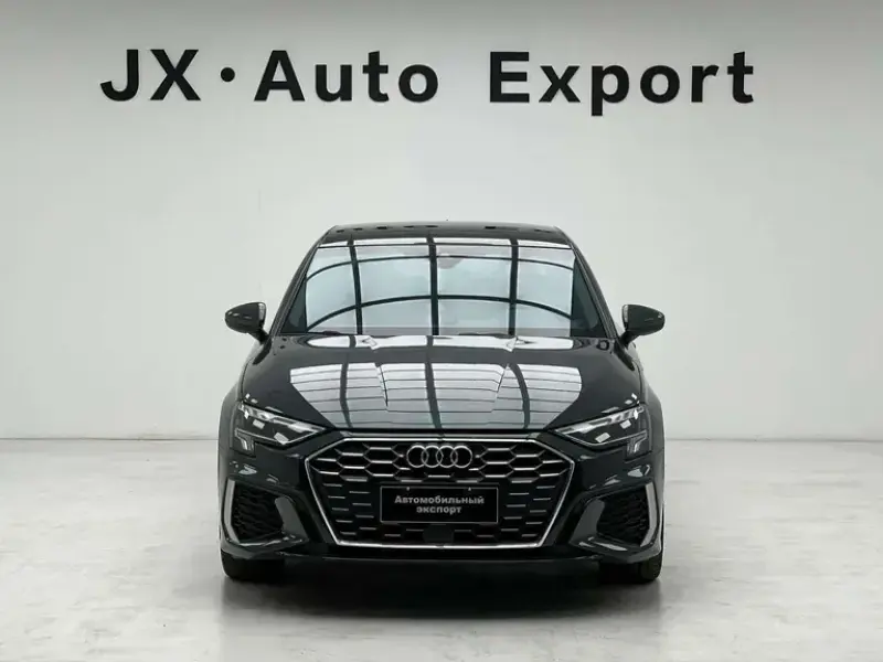 2024 Audi A3 с пробегом 13 000 км