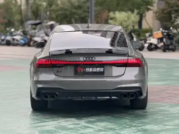 2022 Audi A7 с пробегом 68 000 км