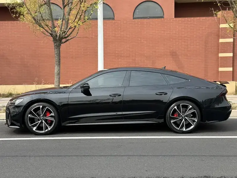 2023 Audi A7 с пробегом 47 000 км