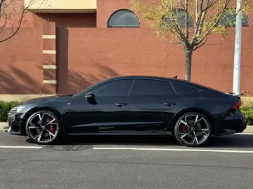 2024 Audi A7 с пробегом 23 000 км