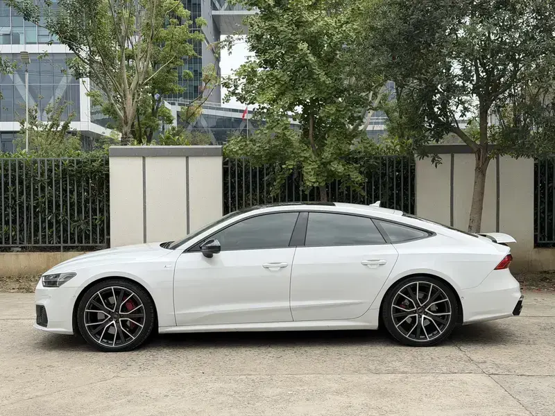 2019 Audi A7 с пробегом 60 000 км
