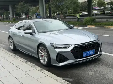2021 Audi A7 с пробегом 75 000 км