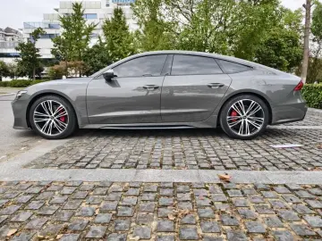 2022 Audi A7 с пробегом 68 000 км