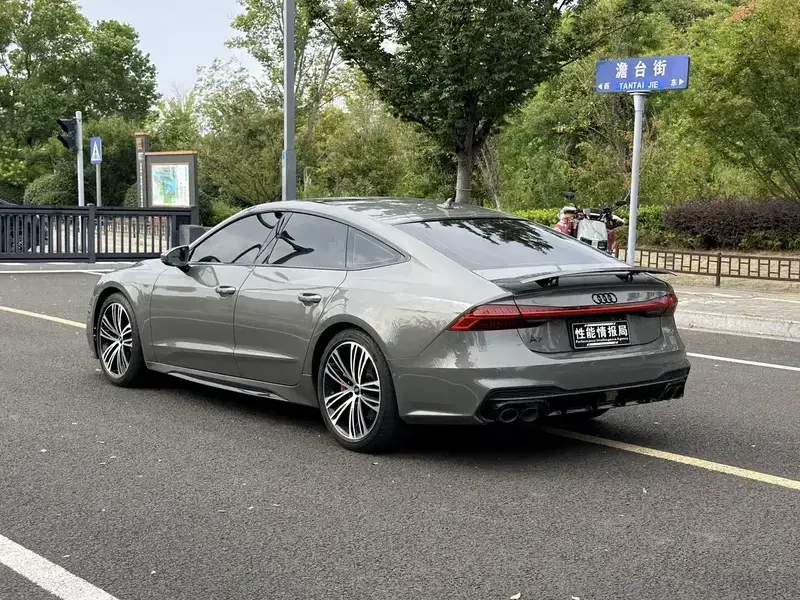 2021 Audi A7 с пробегом 67 100 км