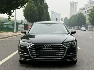 2022 Audi A8 с пробегом 119 000 км