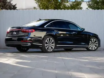 2022 Audi A8 с пробегом 63 000 км