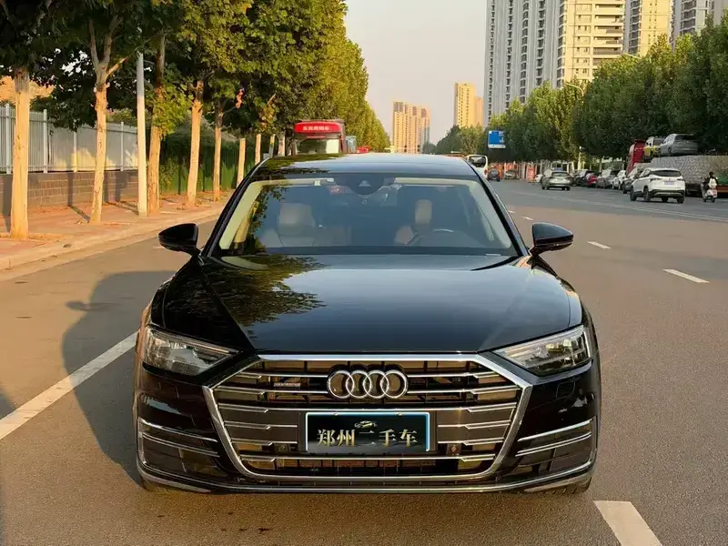 2021 Audi A8 с пробегом 153 000 км