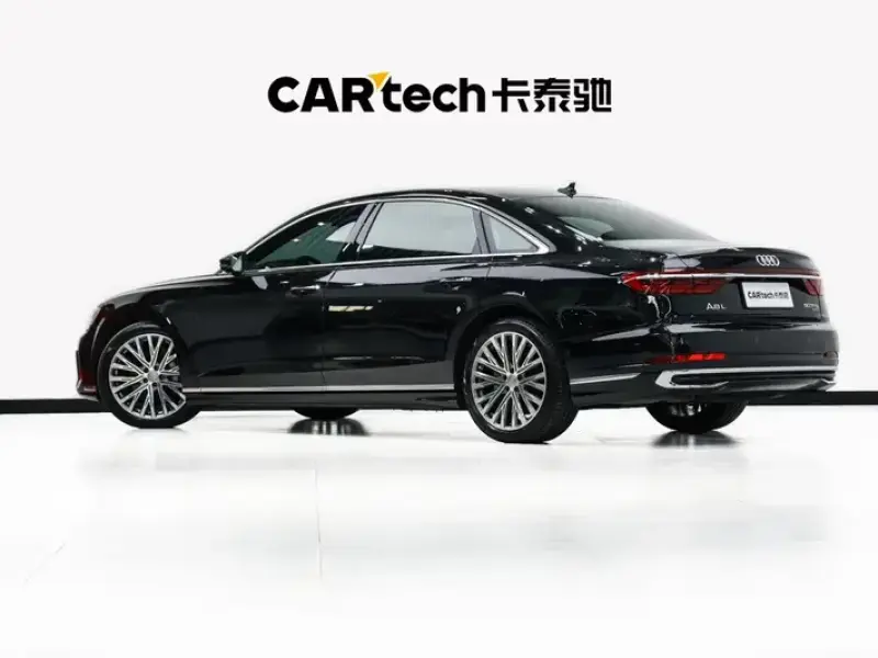 2023 Audi A8 с пробегом 32 300 км
