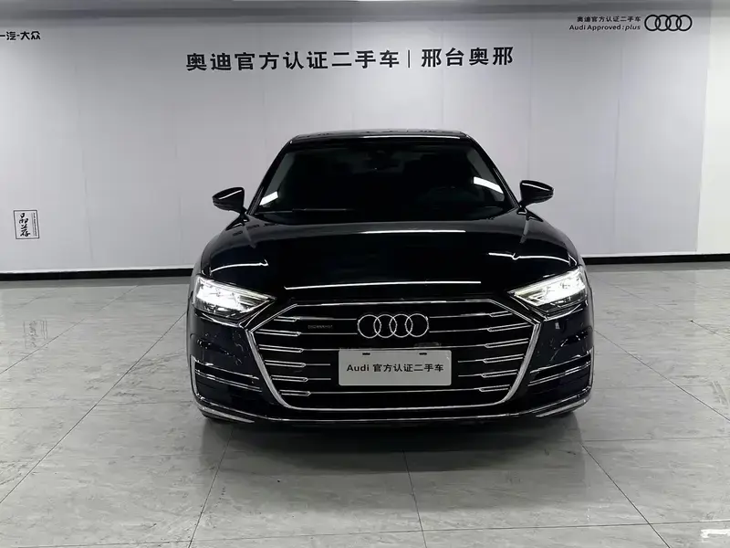 2022 Audi A8 с пробегом 101 000 км
