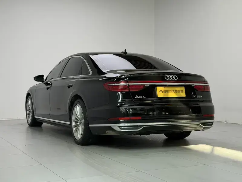 2021 Audi A8 с пробегом 94 700 км