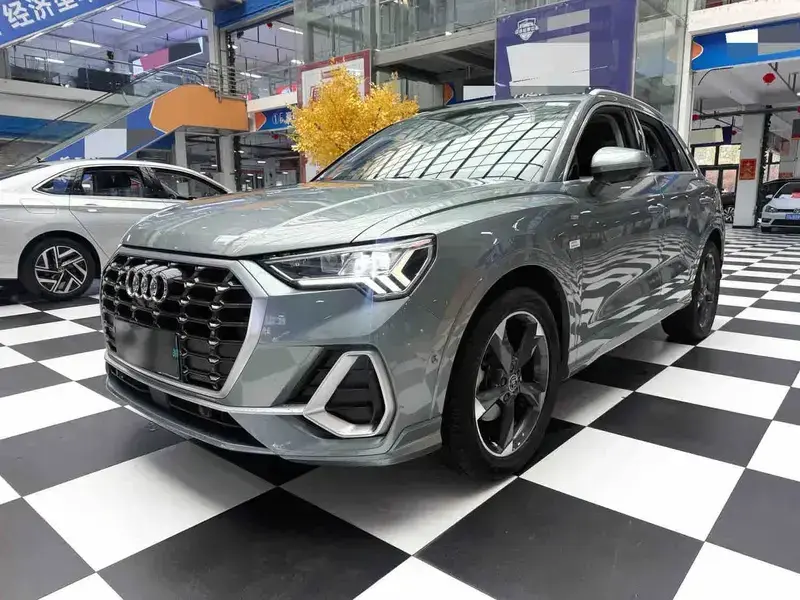 2022 Audi Q3 с пробегом 57 000 км