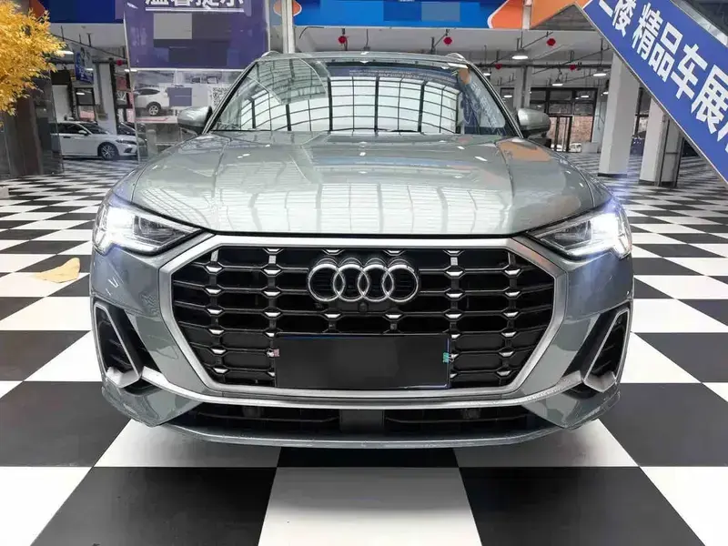 2022 Audi Q3 с пробегом 57 000 км