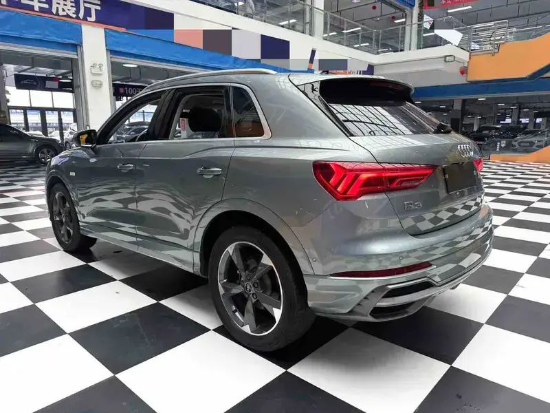 2022 Audi Q3 с пробегом 57 000 км