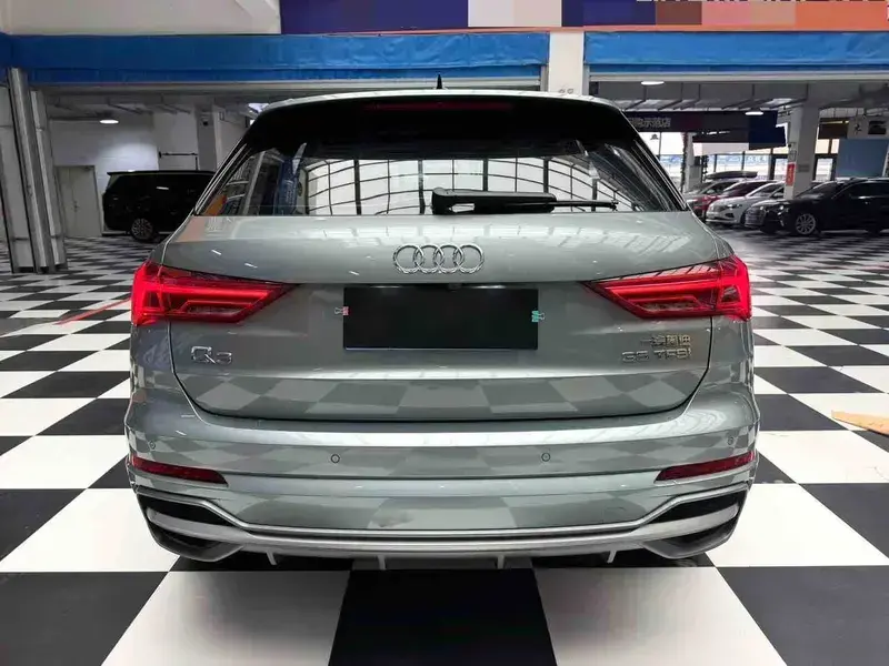 2022 Audi Q3 с пробегом 57 000 км