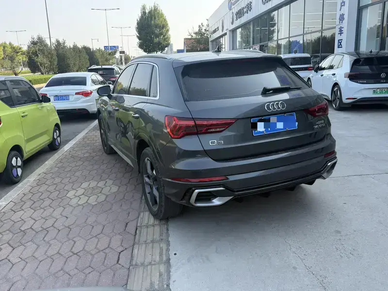 2024 Audi Q3 с пробегом 34 000 км