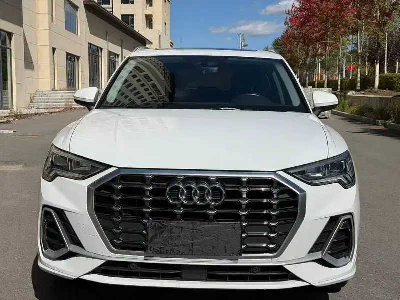 2021 Audi Q3 с пробегом 70 000 км