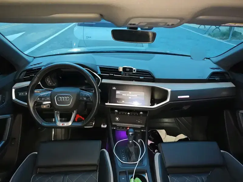 2025 Audi Q3 Sportback с пробегом 7 300 км