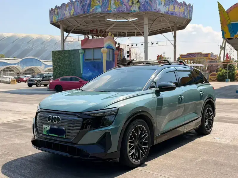 2022 Audi Q5 e-tron с пробегом 48 000 км