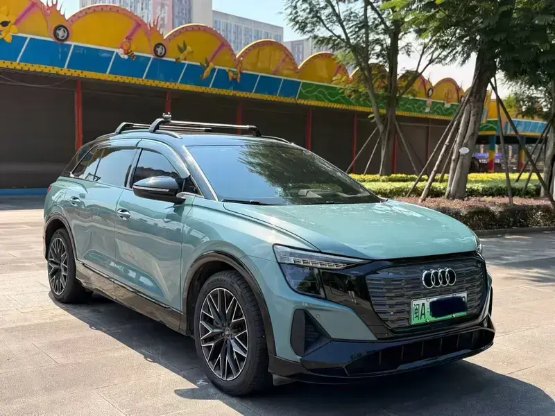 2022 Audi Q5 e-tron с пробегом 48 000 км