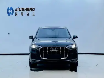 2024 Audi Q7 с пробегом 42 000 км